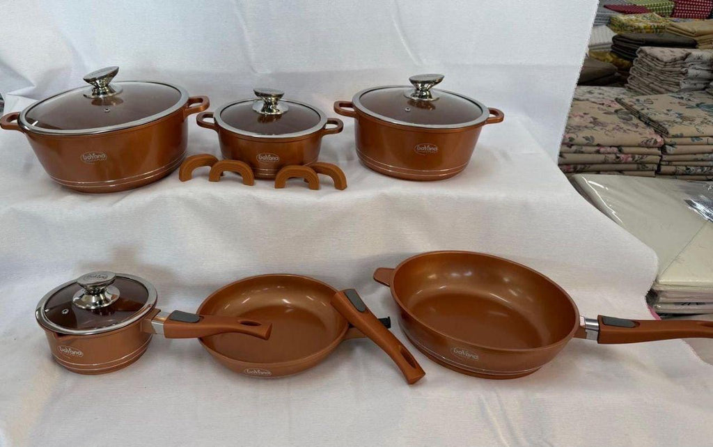 Batteria 14 pezzi in pietra Lavica Antiaderente