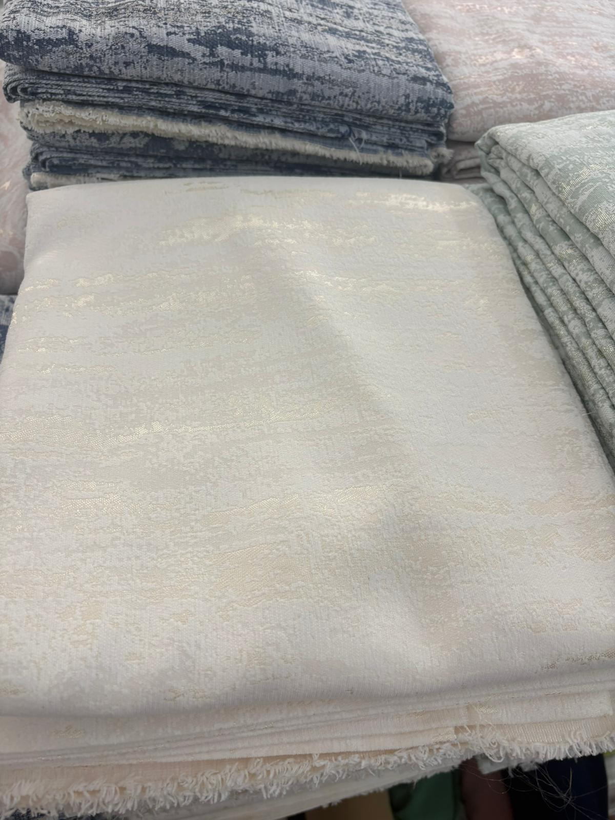 Tessuto Raso 250x280