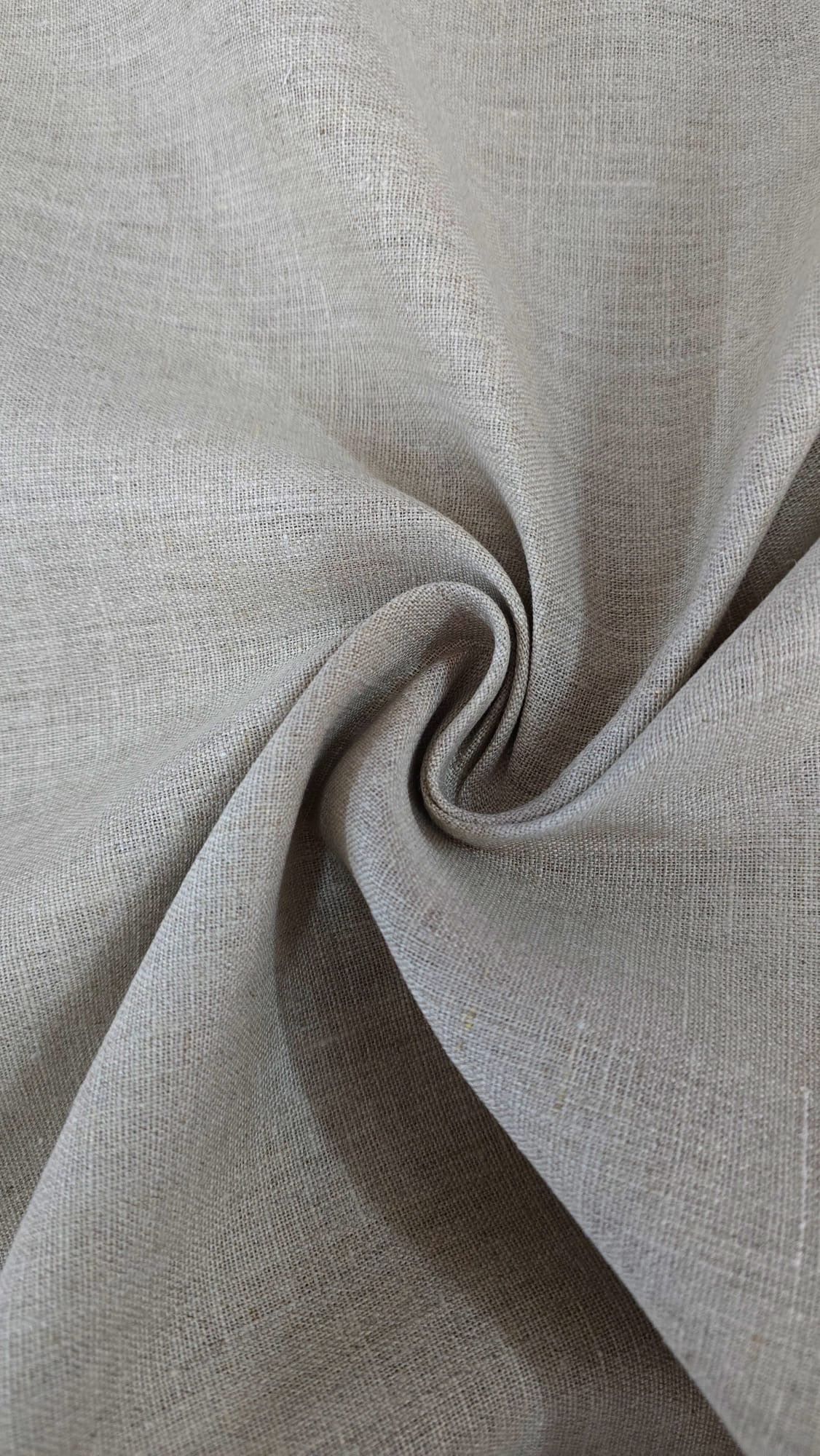 Puro Lino 150 cm – Eleganza Naturale per Ogni Creazione