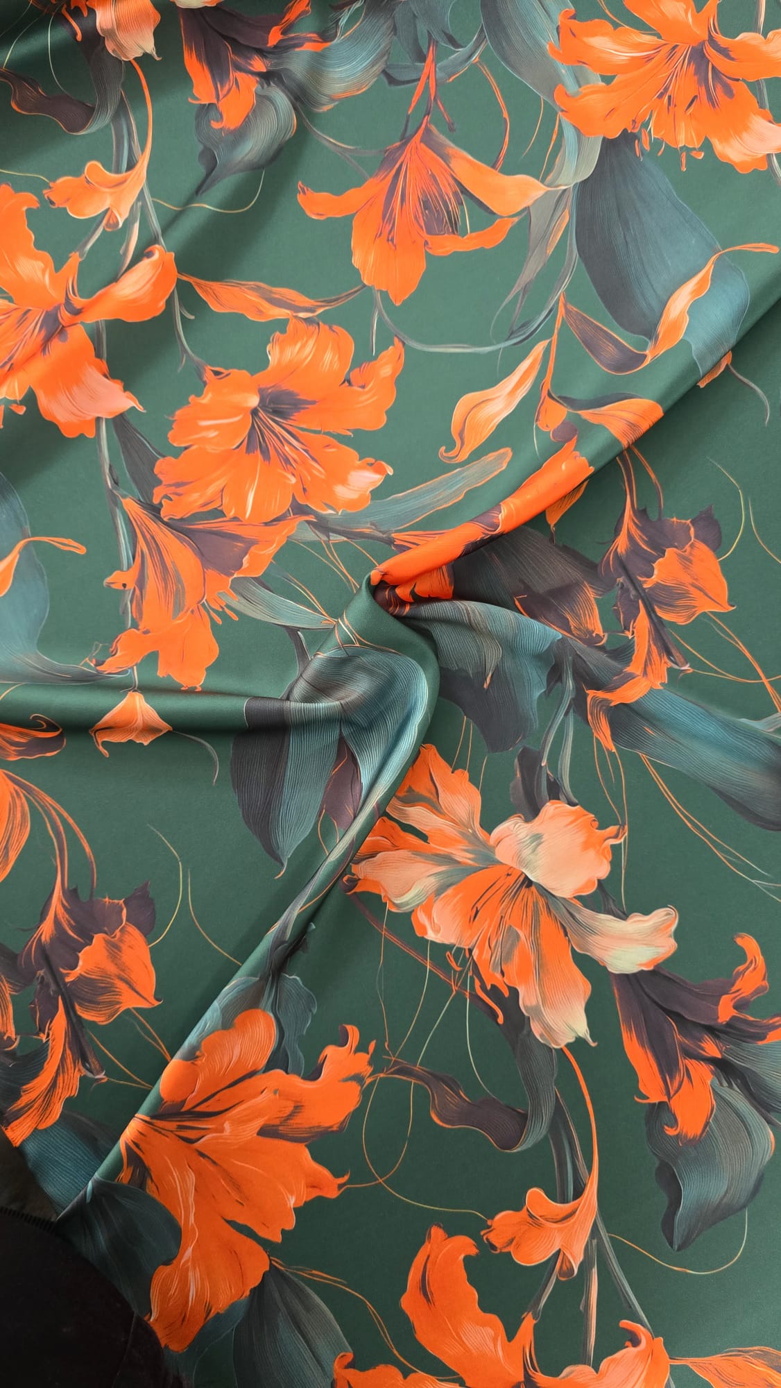 Tessuto Di Lino Eleganza Floreale