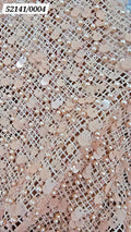 Rete scintillante con paillettes e perline: eleganza che cattura la luce