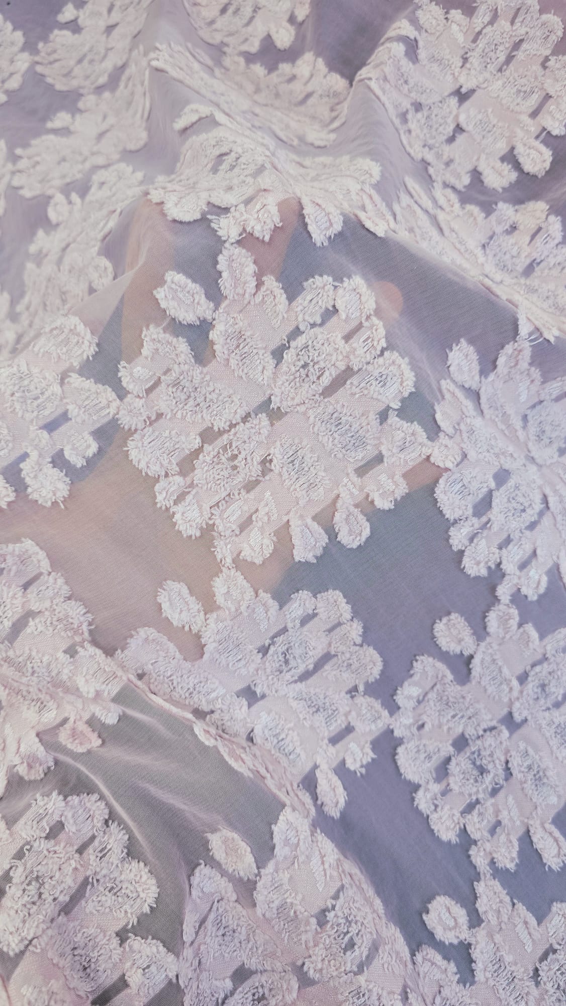 Chiffon: la leggerezza che incanta