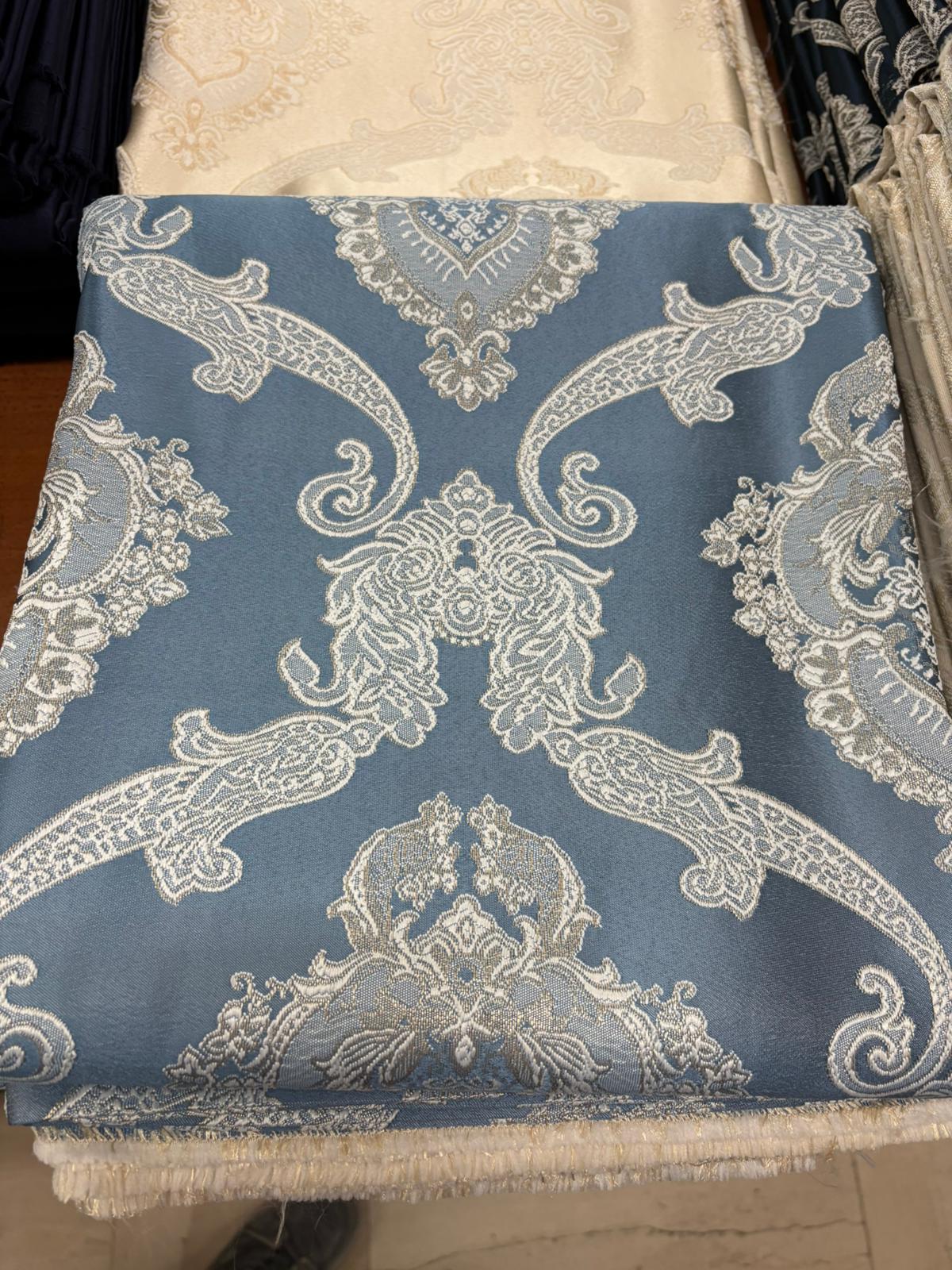 Tessuto di Raso Damascato 250x280