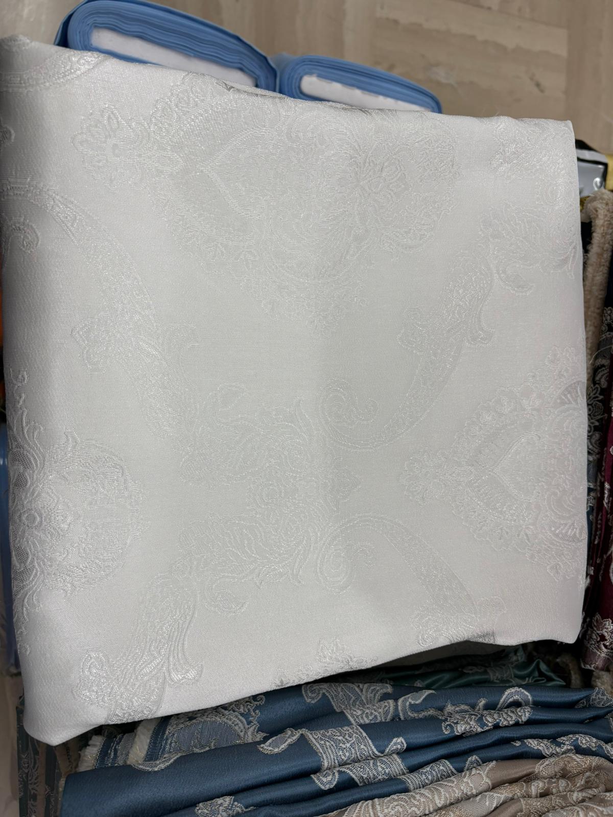 Tessuto di Raso Damascato 250x280