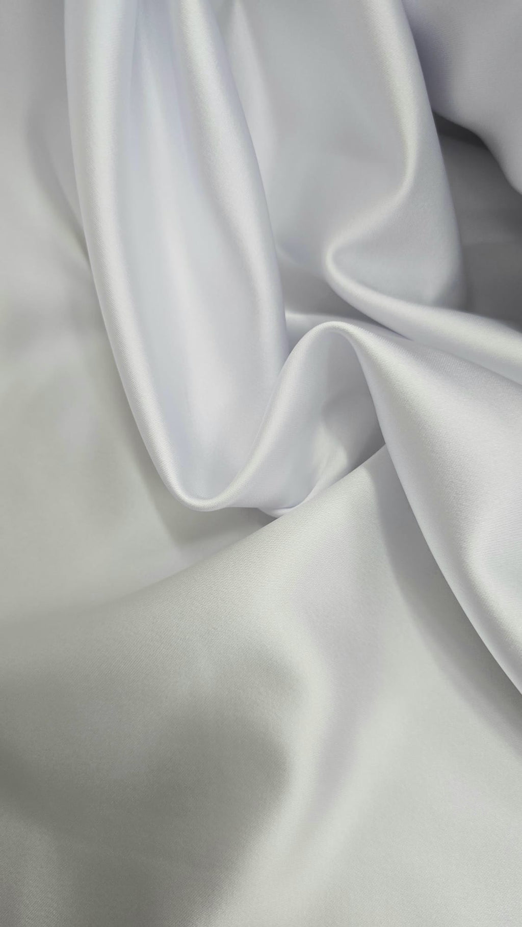 Duchessa Elastica – Raffinata, Pratica e Versatile