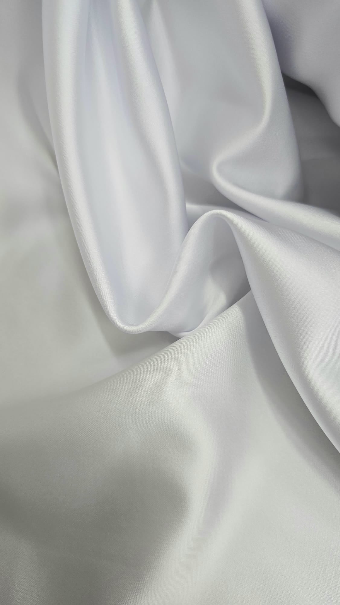 Duchessa Elastica – Raffinata, Pratica e Versatile