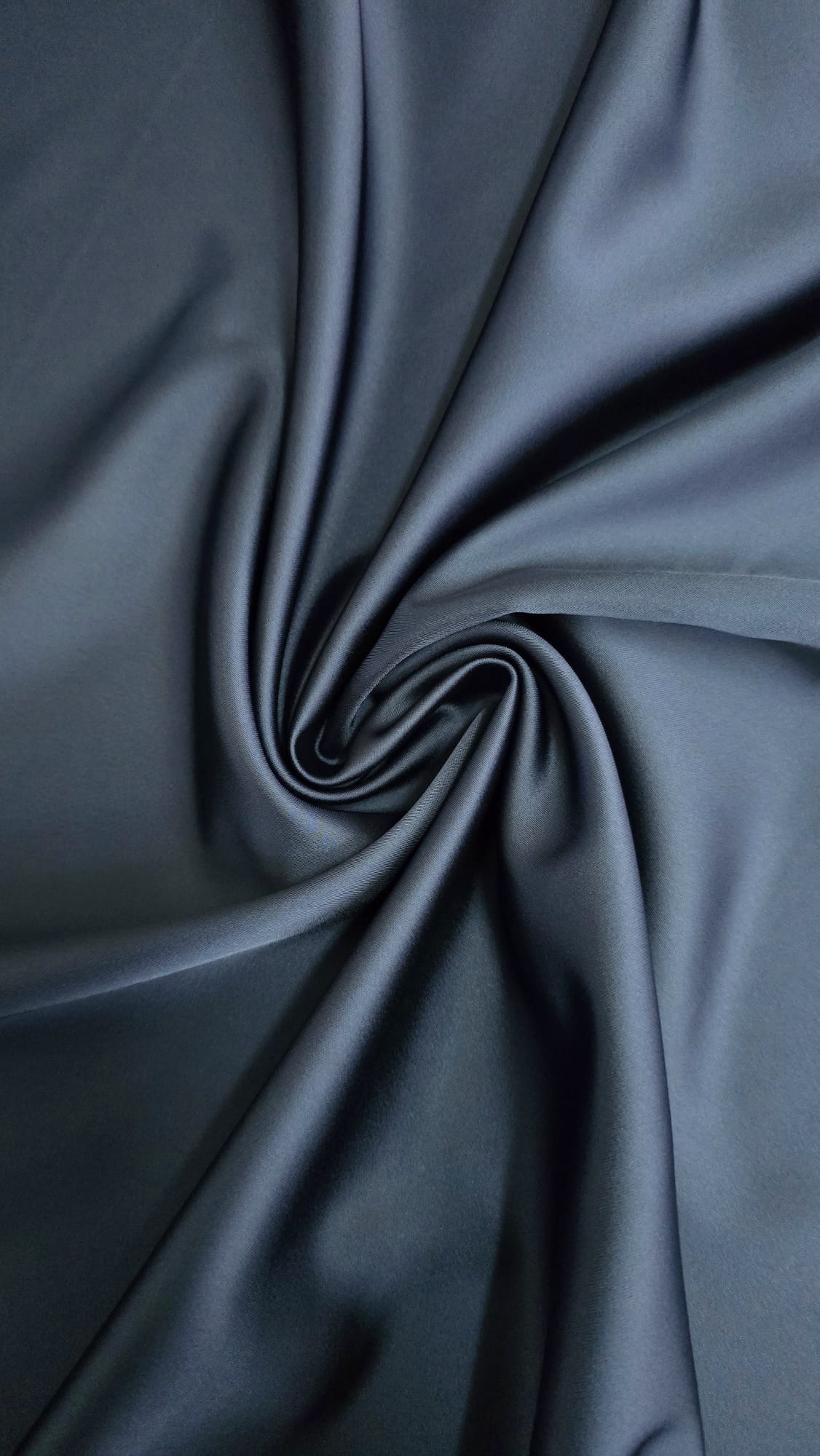 Duchessa Elastica – Raffinata, Pratica e Versatile