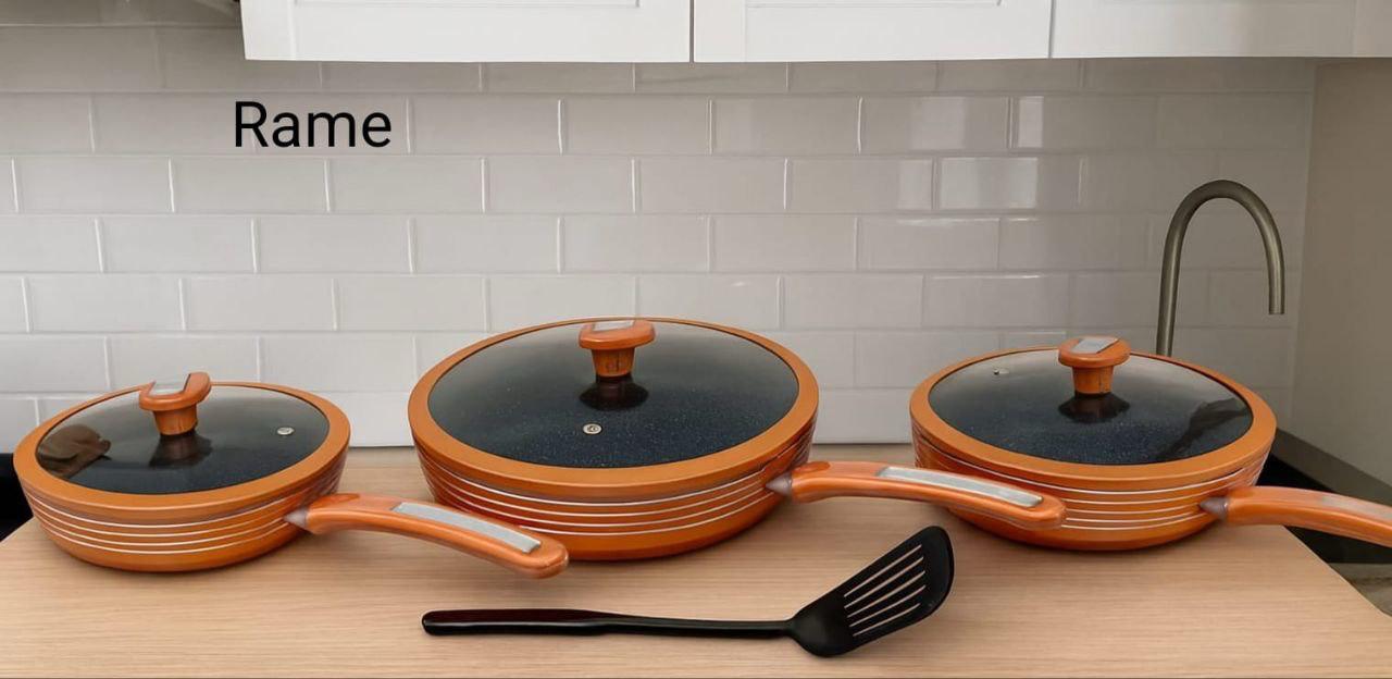 Set Padelle 7 Pezzi – Ideali per Ogni Ricetta