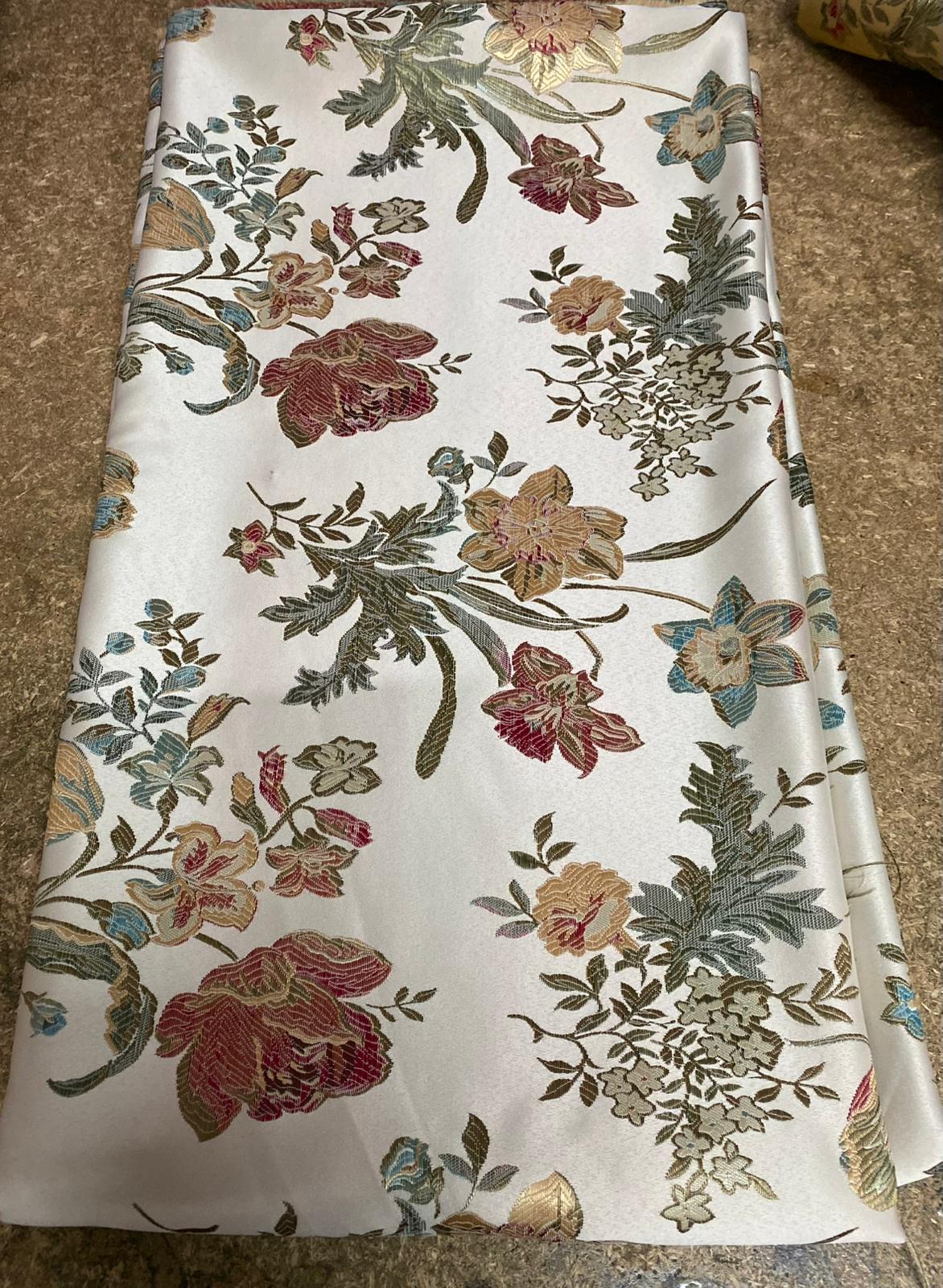 Gobelin Arredo – Tessuto Decorativo di Alta Qualità