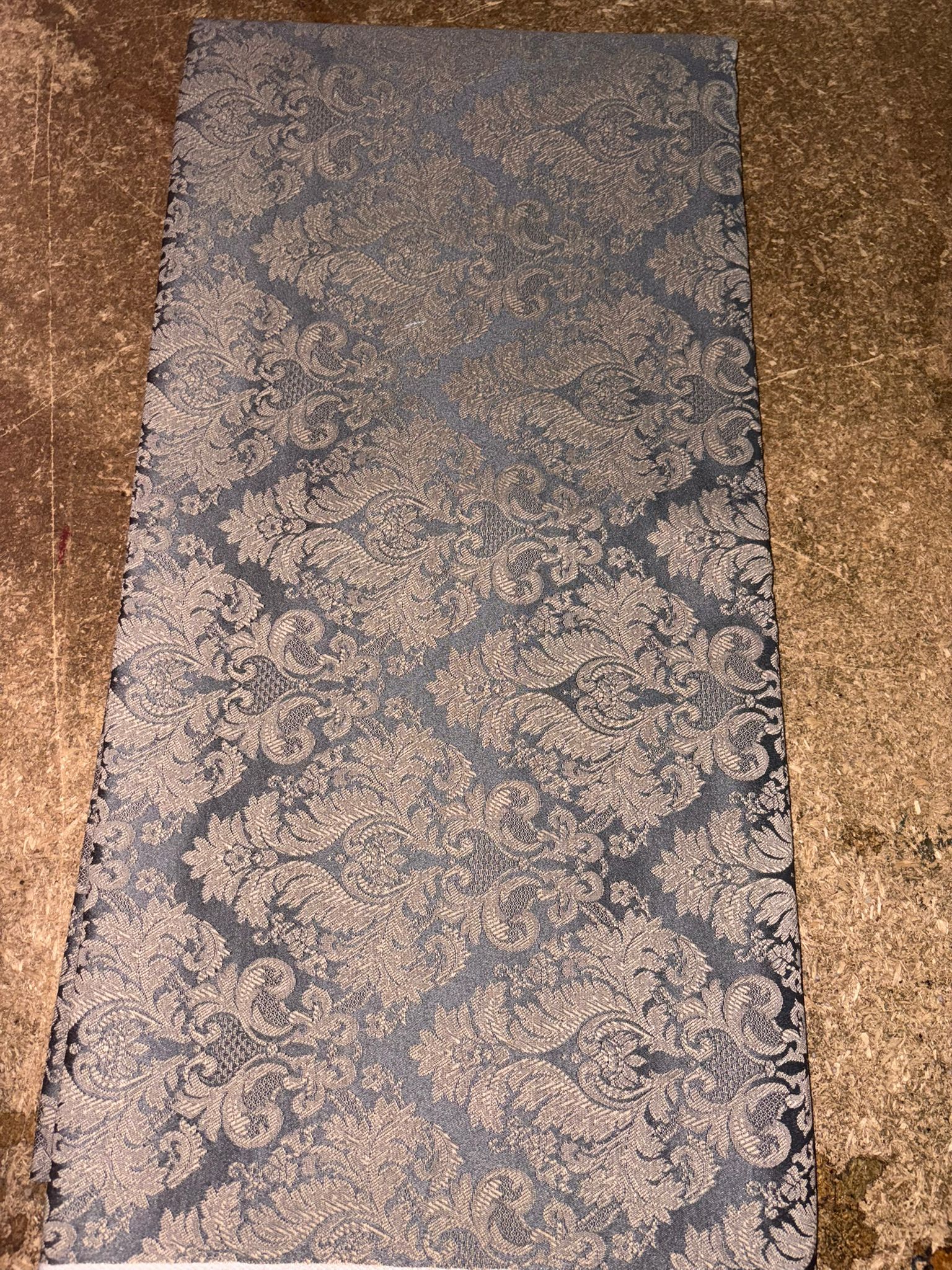 Tessuto Gobelin Velluto – Perfetto per Arredo e Cucito Creativo