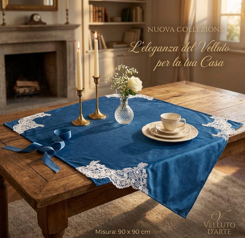 Centrotavola Quadrato in Velluto d'Arte con Applicazioni in Pizzo Macramè – Copritavola Elegante da Salotto e Pranzo (Collezione d'Arredo)