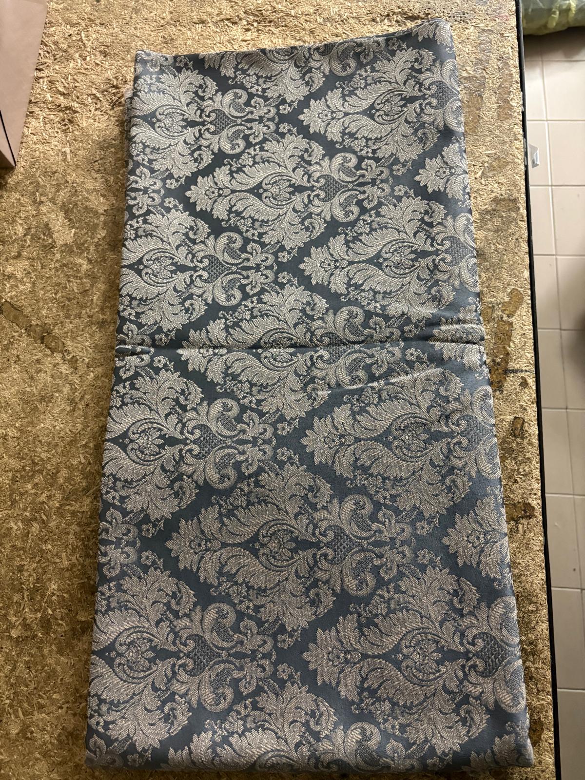 Taglio Tappezzeria Gobelin Arredo 250x280 – Eleganza e Resistenza per la Tua Casa