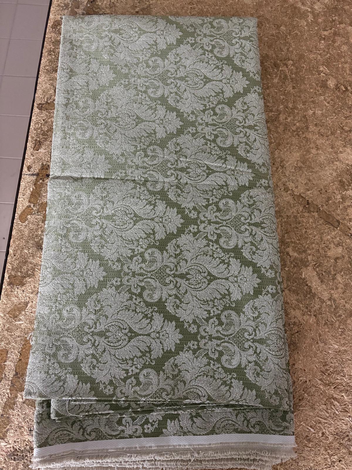 Taglio Tappezzeria Gobelin Arredo 250x280 – Eleganza e Resistenza per la Tua Casa