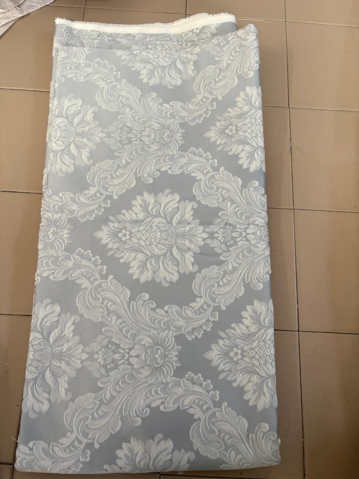 Taglio Tappezzeria Gobelin Arredo 250x280 – Eleganza e Resistenza per la Tua Casa